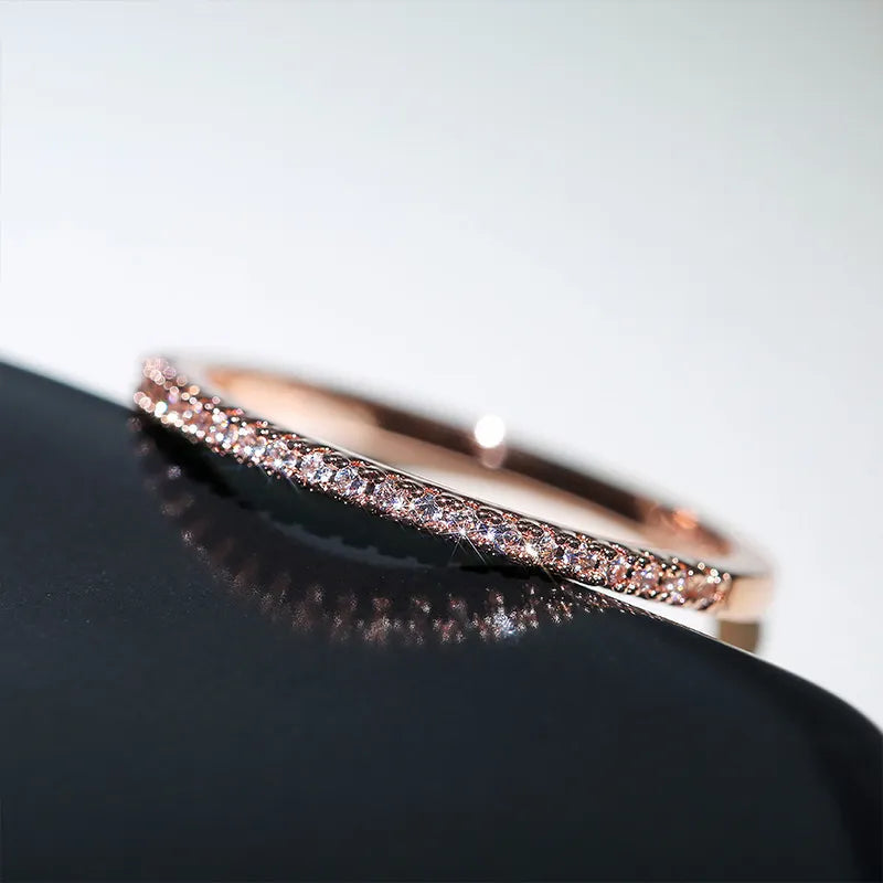 Enduring Elegance – Minimalist Ring with Lasting Significance