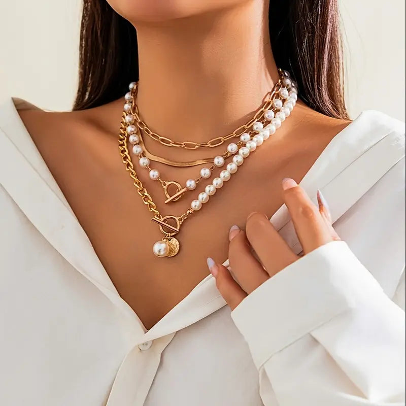 Gold Vintage Necklace with Pearl and Snake Chain