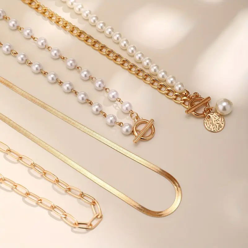 Gold Vintage Necklace with Pearl and Snake Chain