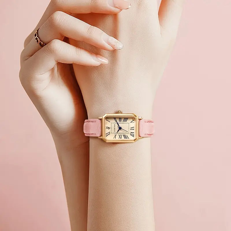 SILVARRA CREST GOLD WATCH
