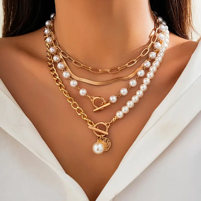 Gold Vintage Necklace with Pearl and Snake Chain