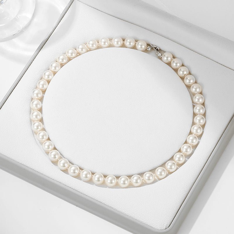 Women’s Pearl Necklace