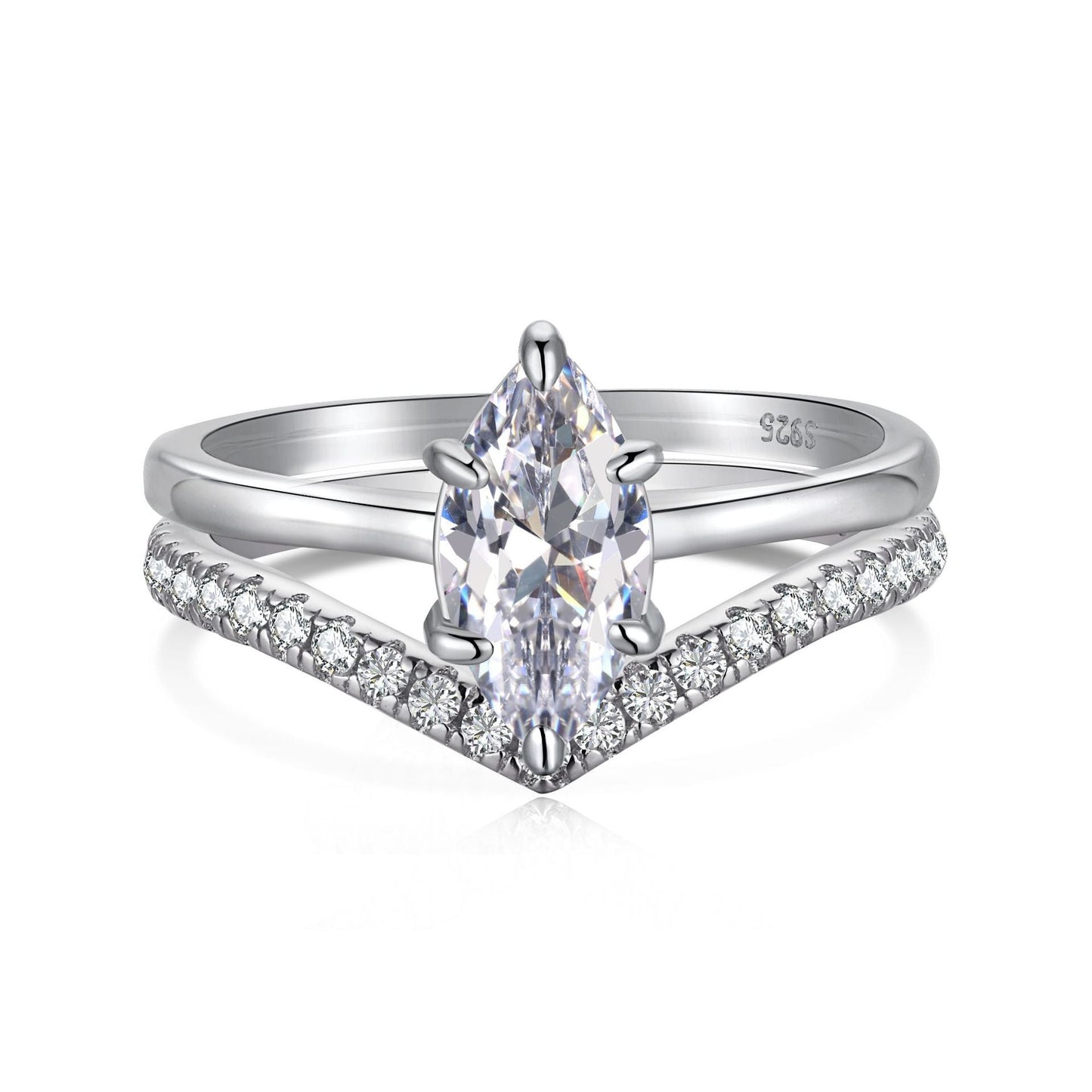 STARLIGHT QUEEN RING