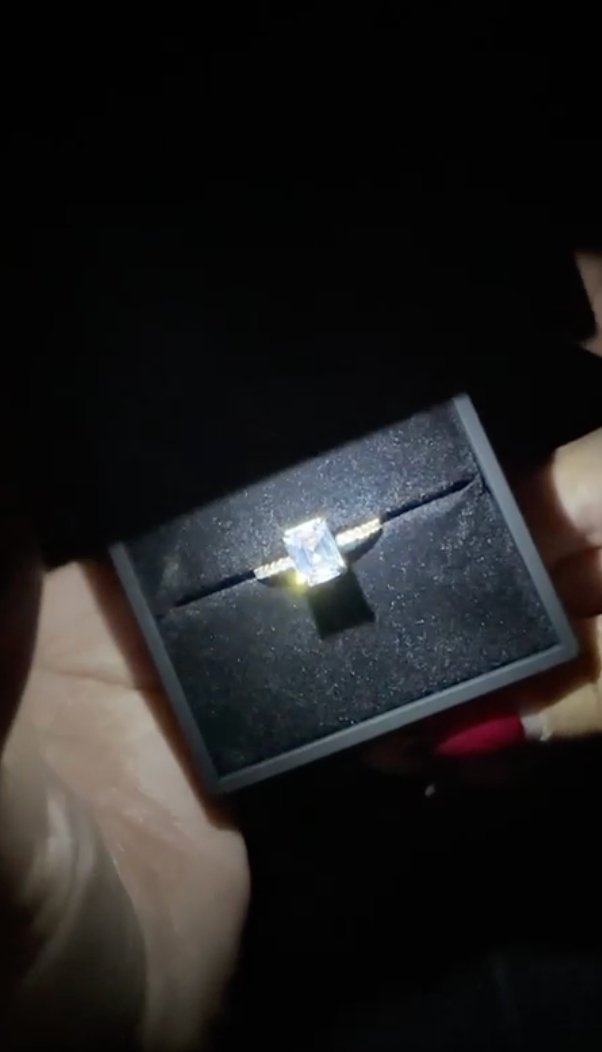 STARLIGHT SQUARE RING